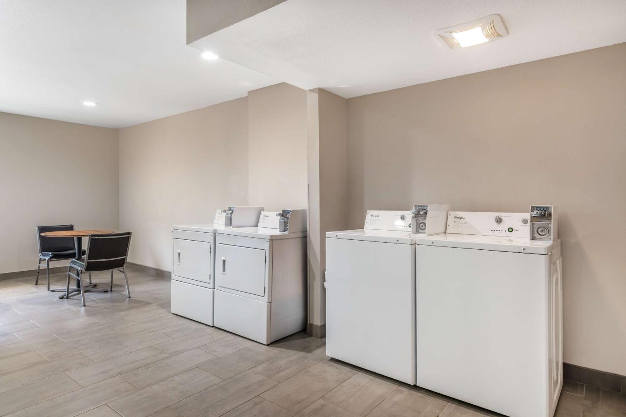 Best Western Atlanta-Marietta Ballpark Hotel Waterford Εξωτερικό φωτογραφία