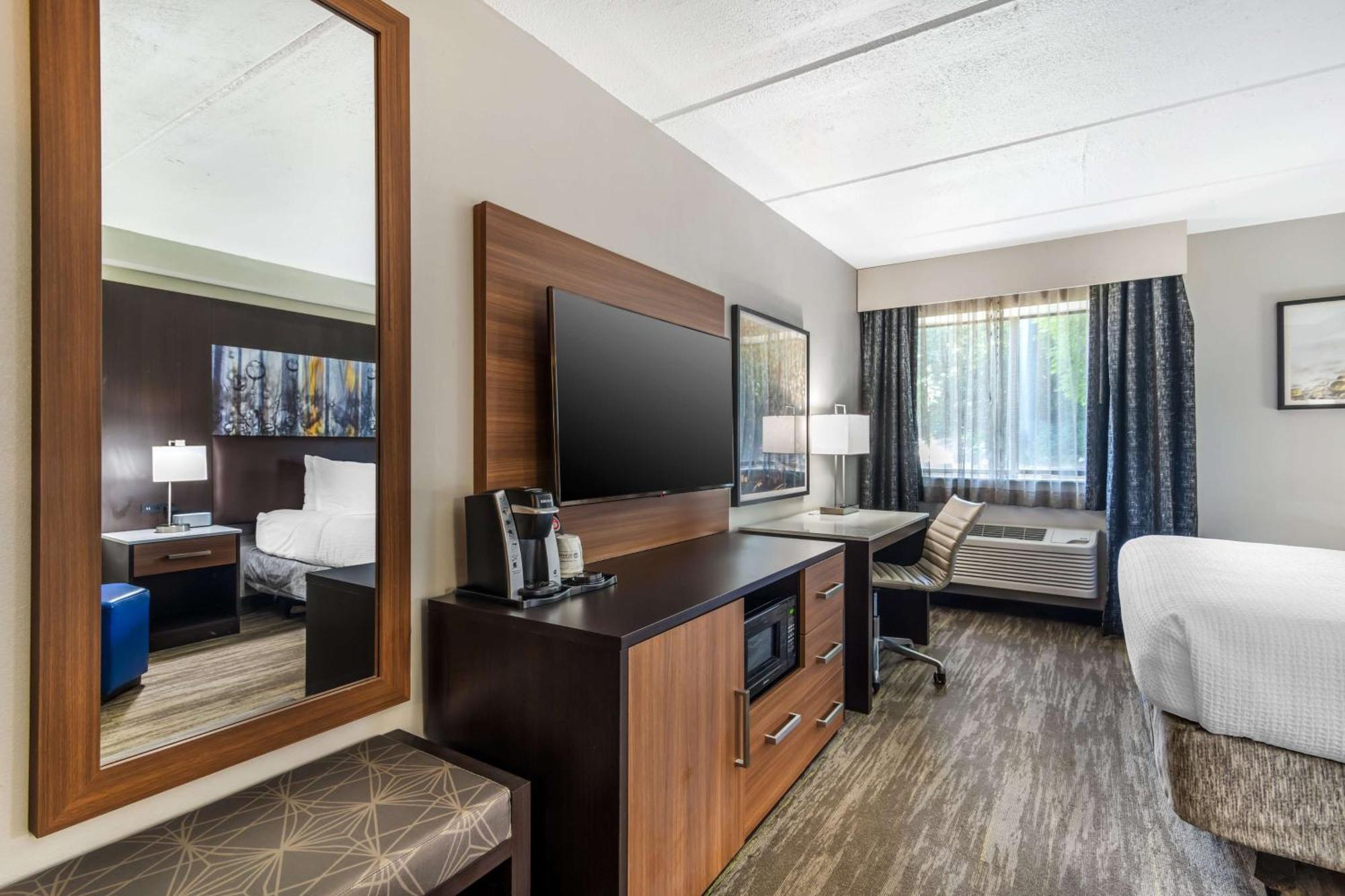 Best Western Atlanta-Marietta Ballpark Hotel Waterford Εξωτερικό φωτογραφία