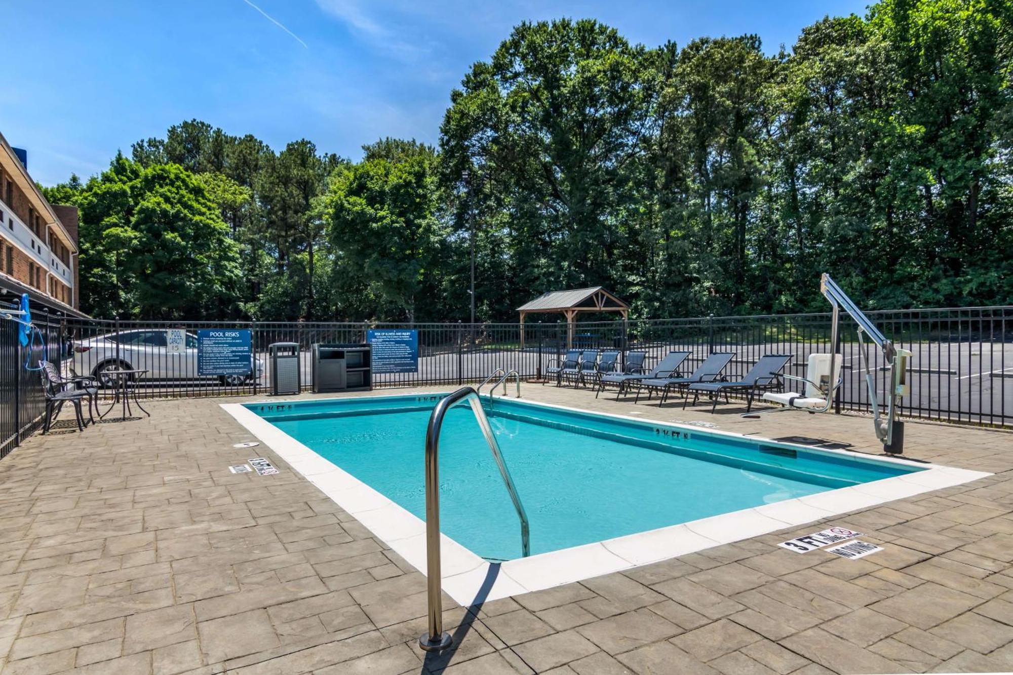 Best Western Atlanta-Marietta Ballpark Hotel Waterford Εξωτερικό φωτογραφία